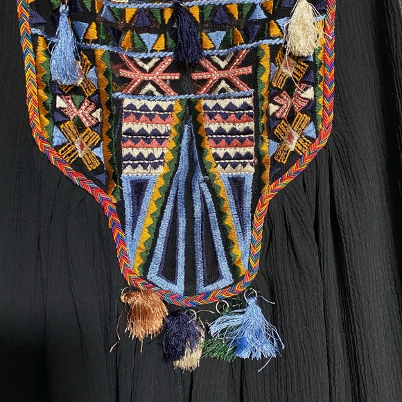 ZARA Woman Embroidered Boho Sleeveless Blouse Tassel Detail Size S - Picture 4 of 7